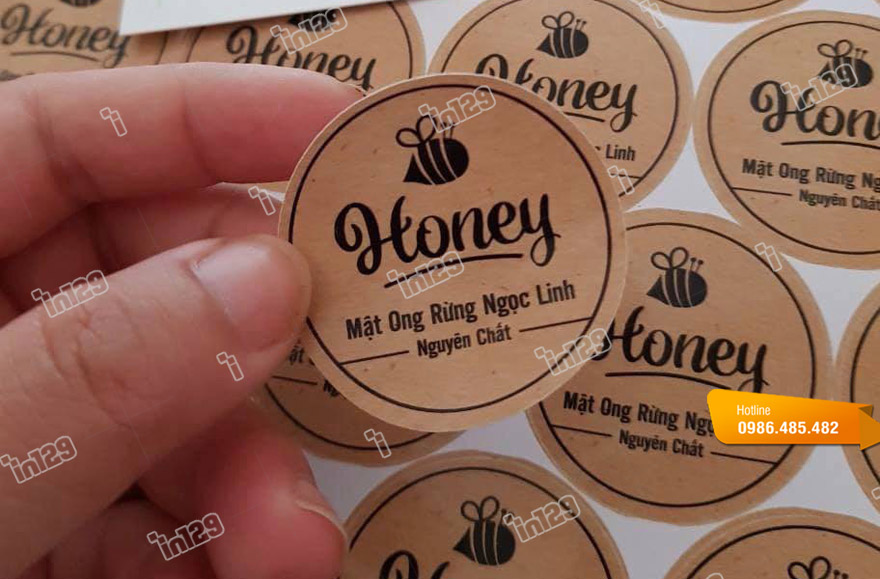In tem giấy kraft độc đáo và ấn tượng cho sản phẩm mật ong