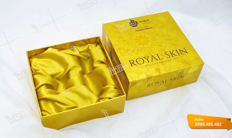 Mẫu hộp vuông đựng mỹ phẩm Royal Skin