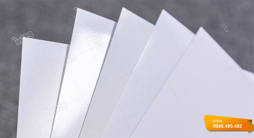 Chất liệu giấy couche Gloss