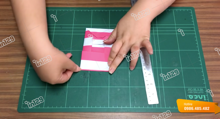 Cách làm túi giấy đựng quà đơn có nắp bước 6