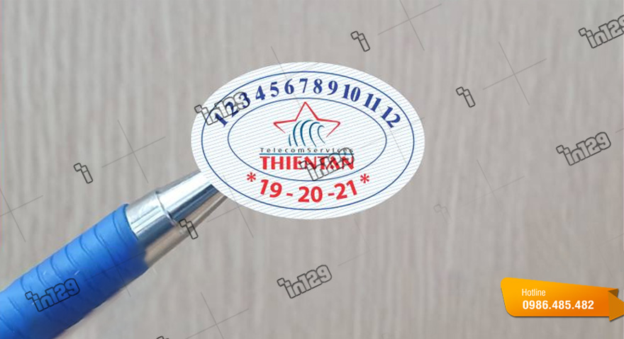 Các yếu tố ảnh hưởng đến chi phí in tem bảo hành điện thoại